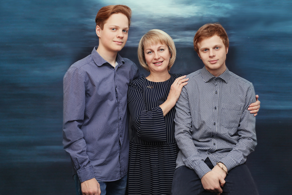 Лилия Мысова с сыновьями