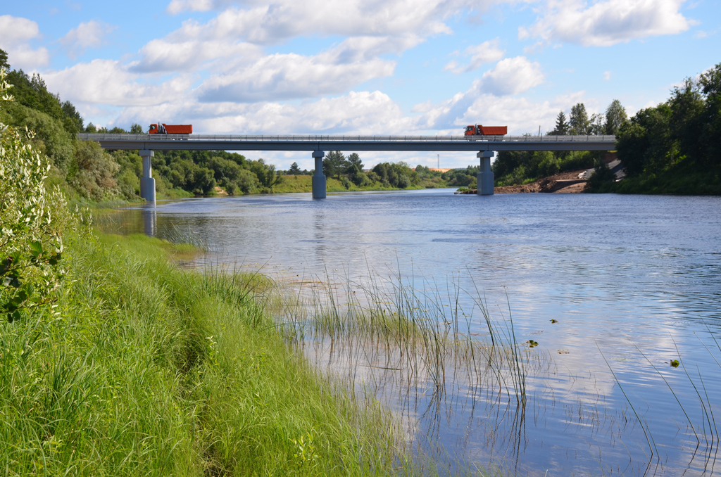 Новый мост через реку Устья — один из важнейших дорожных объектов в 2017 году