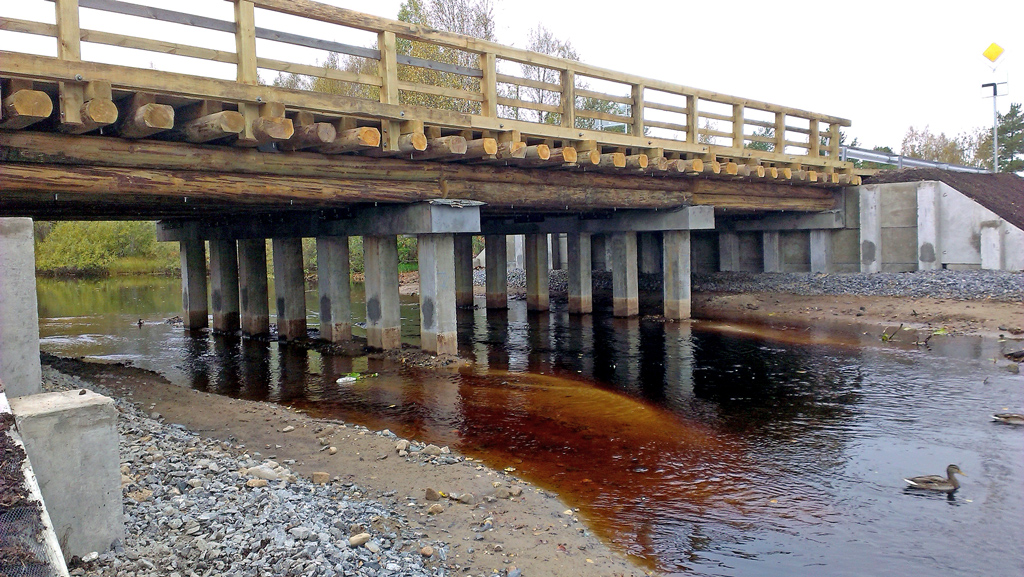 Обновленный мост на реке Корода в Приморском районе