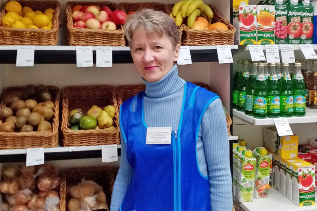 Виктория Абзалова, Заведующая продовольственным магазином