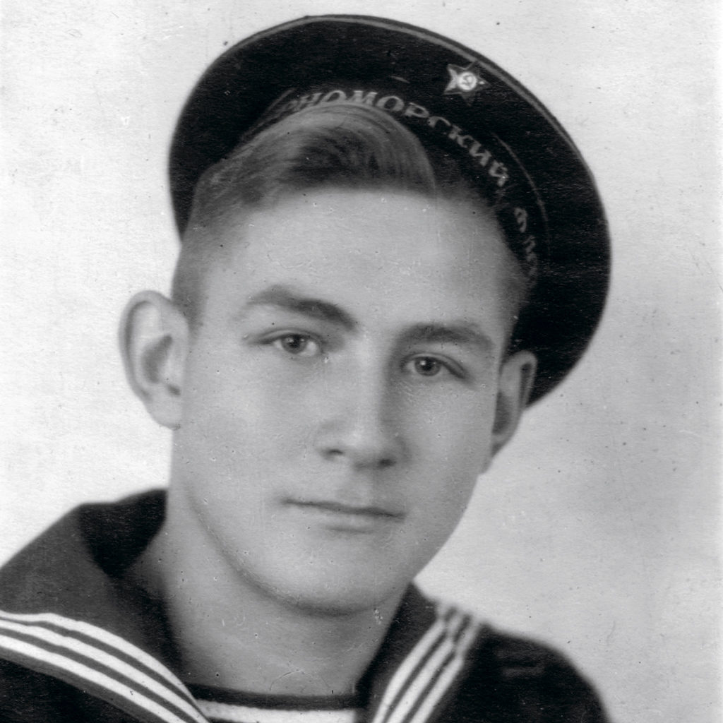 Михаил Гусев, учащийся школы юнг Военно-морского флота. Советск (Тильзит). 14 ноября 1947 года