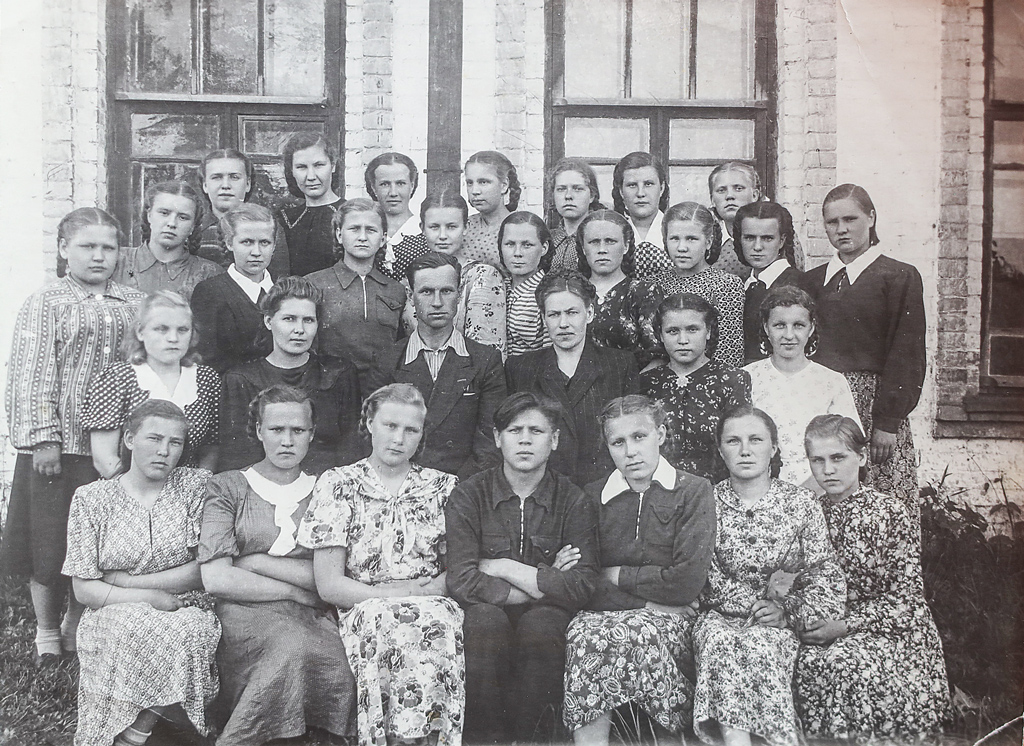 Учащиеся и преподаватели Холмогорского техникума