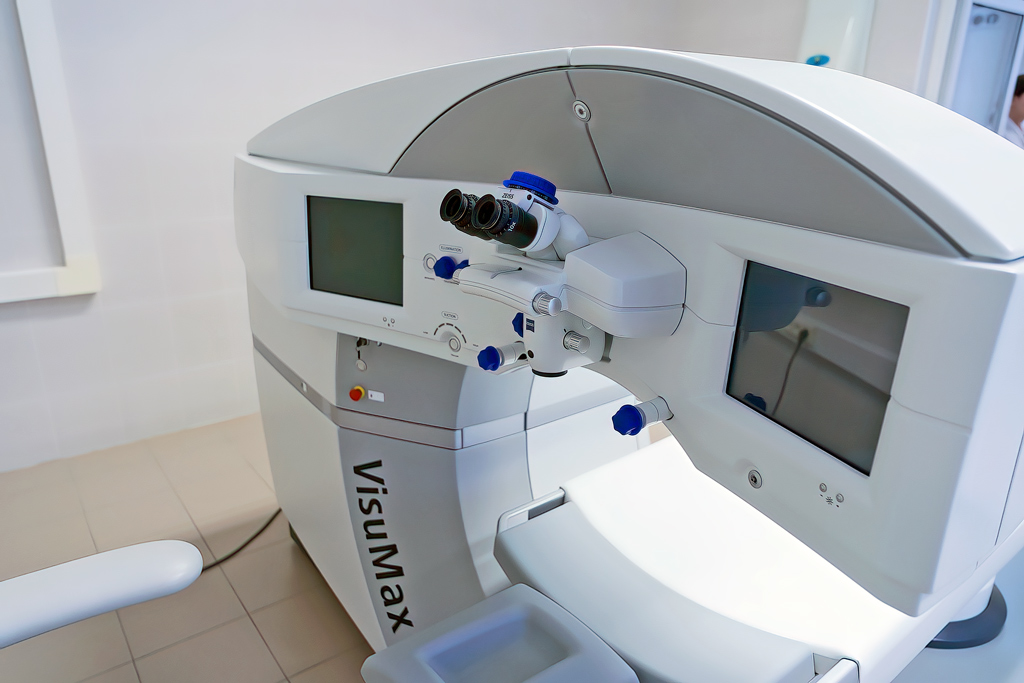 Офтальмологическая лазерная система VisuMax производства Carl ZEISS, Германия