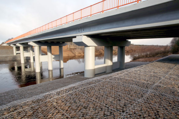 Мост через реку Устью